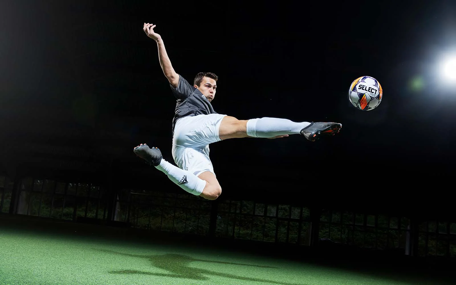 的局势下 的局势下